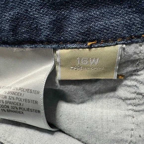 Michael Kors Women's Bootcut Jeans Size 16W Blue Denim Dark Wash High Waist Pant - Picture 6 of 9